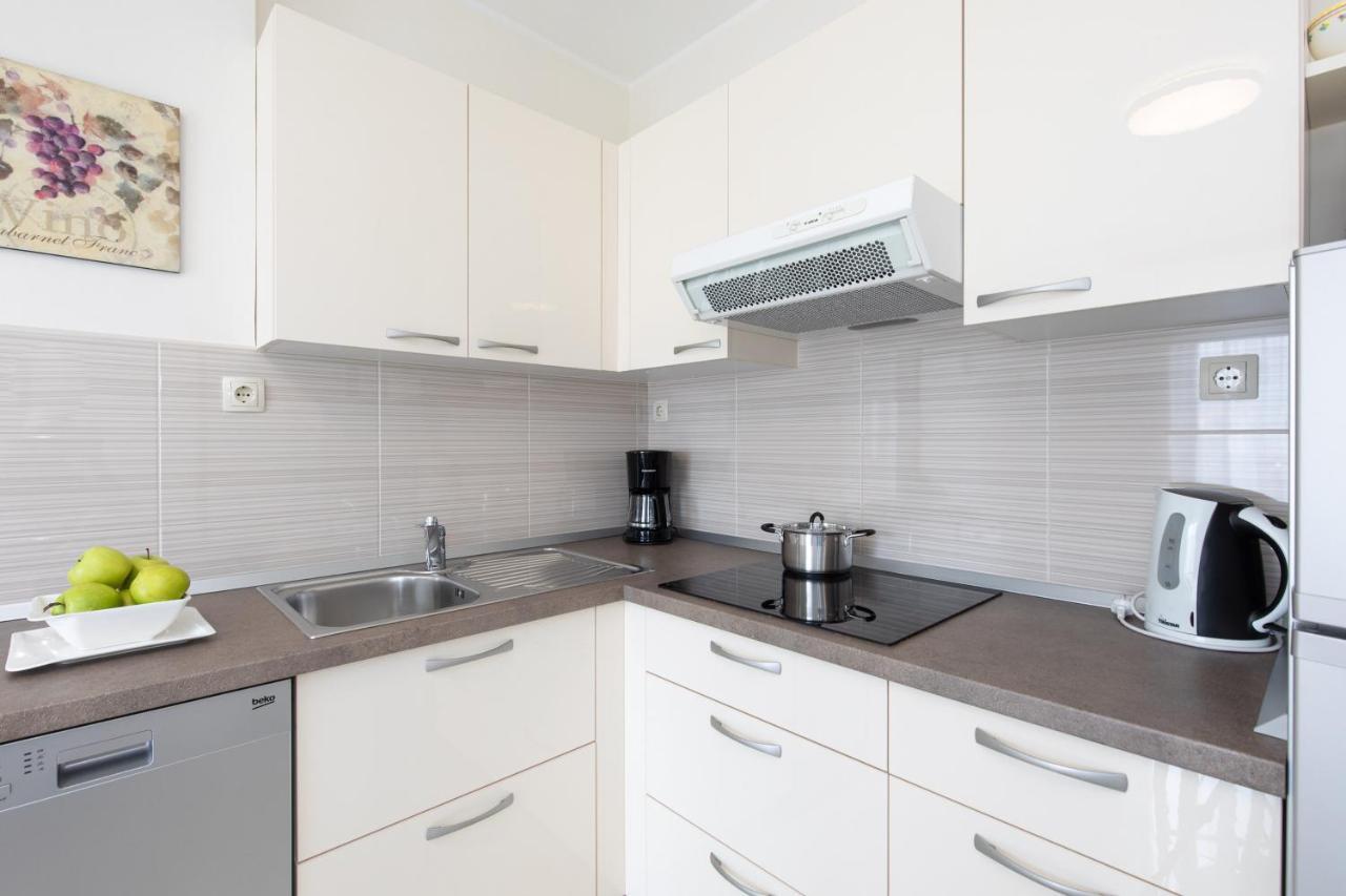Apartments Dujmovic Ivo 2 バスカ エクステリア 写真