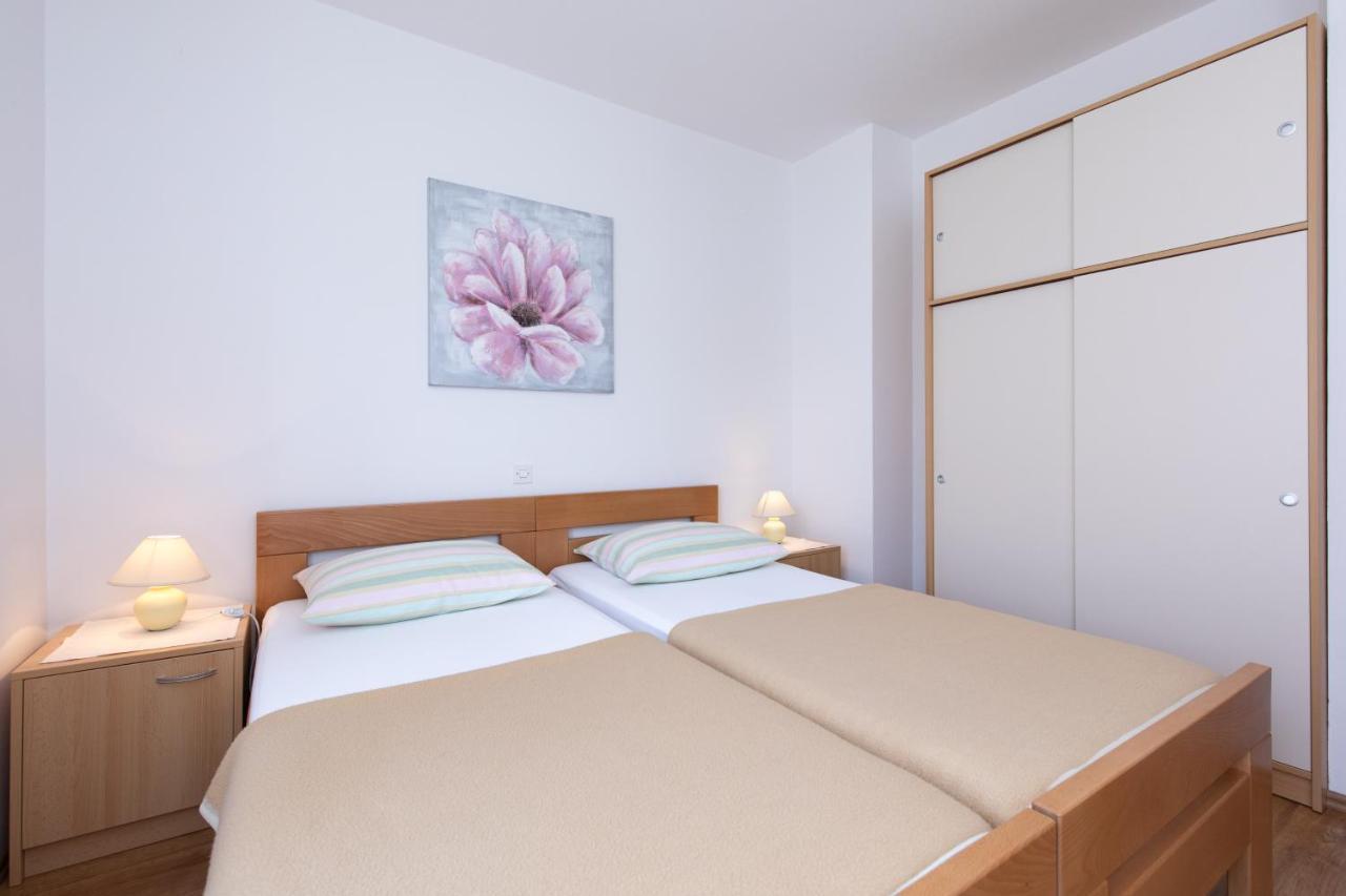 Apartments Dujmovic Ivo 2 バスカ エクステリア 写真