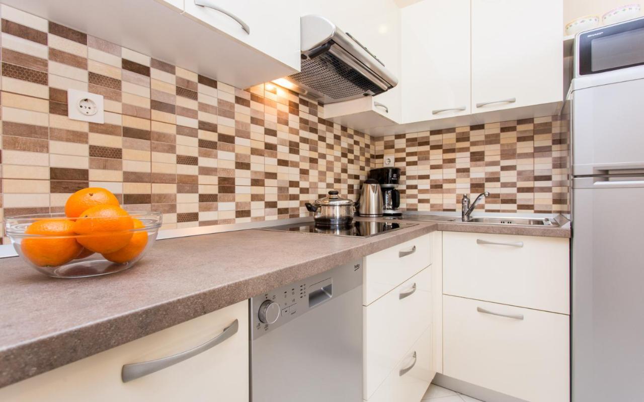 Apartments Dujmovic Ivo 2 バスカ エクステリア 写真